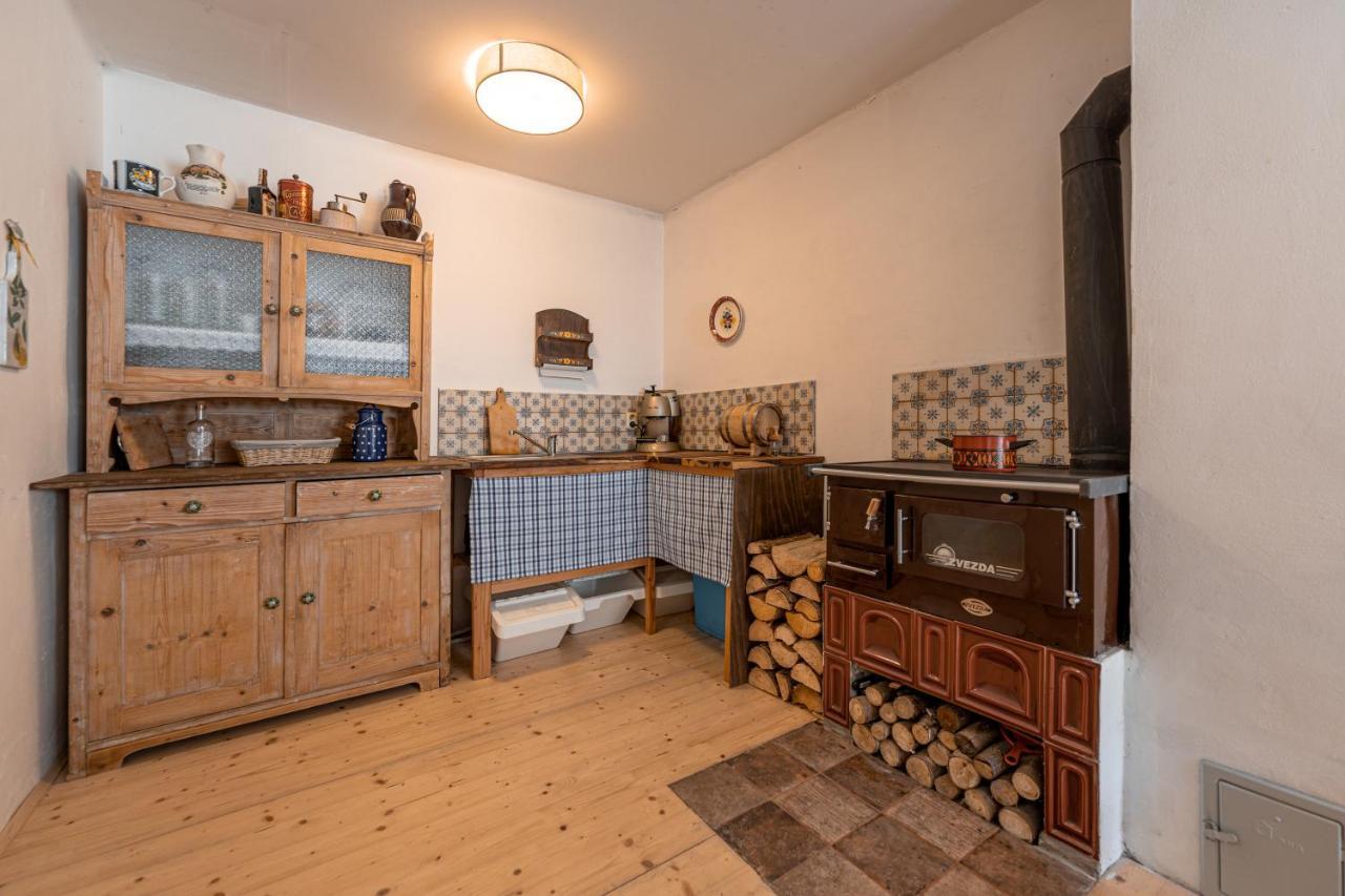 Prizemi Vesnicke Usedlosti - Cozy Village Homestead Vidov Exterior foto